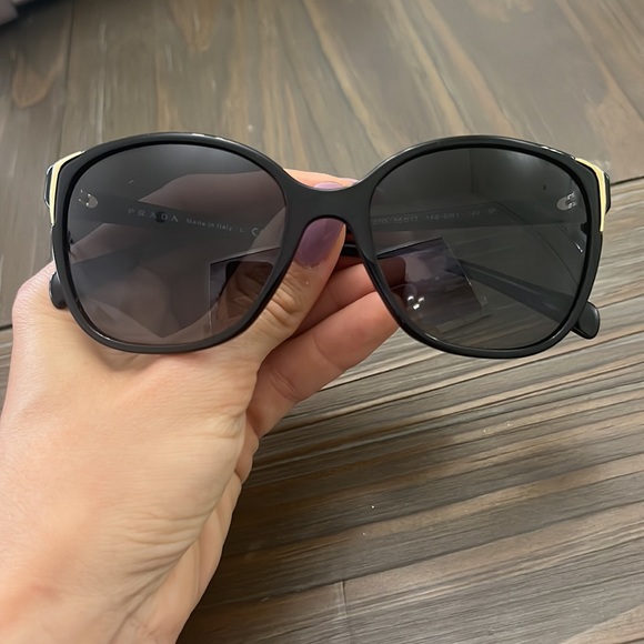 Prada Sunglasses - Picture 6 of 7